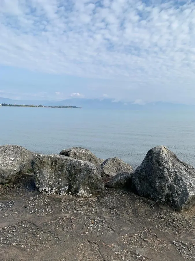 Elegance Apartment Ancient Rovere Sirmione Italy